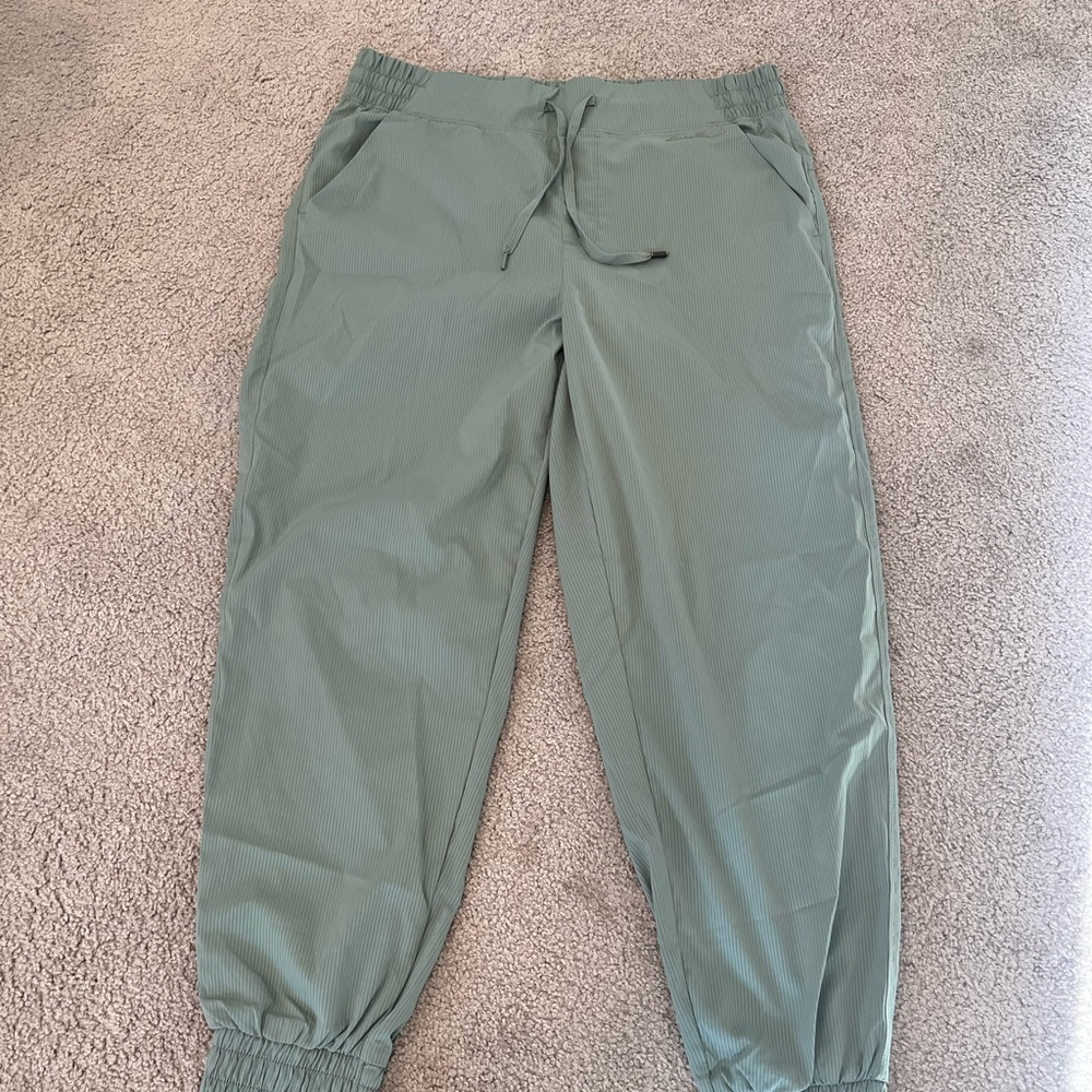 Women’s Jogger Pants